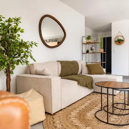 Maison Contemporaine Avec Jacuzzi Et Espace Exterieur Les Sables-dʼOlonne