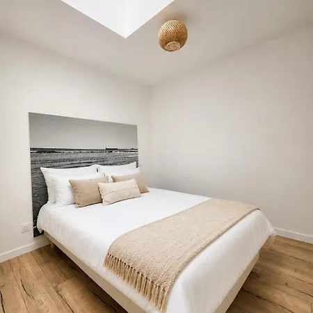 Maison Contemporaine Avec Jacuzzi Et Espace Exterieur Feriehus